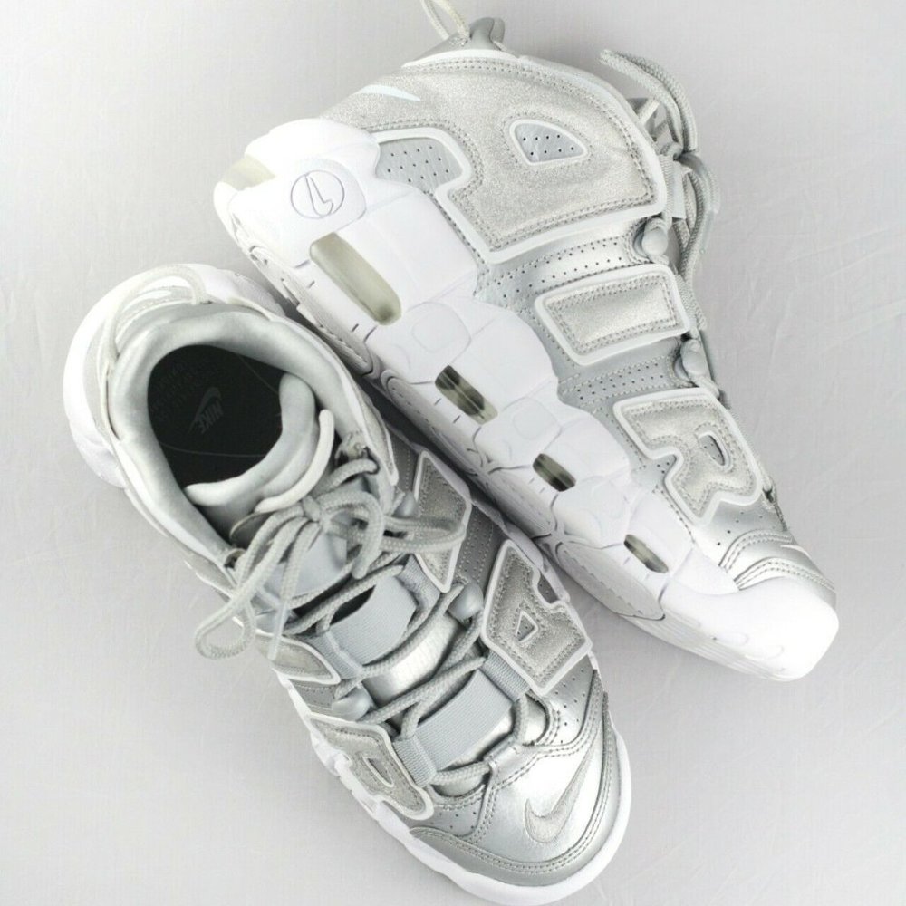 Women’s Nike Air More Uptempo “Loud and Clear” Siz - Picture 2 of 5